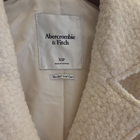 Abercrombie & Fitch Women's Teddy Jacket in Cream - Picture 2 of 4